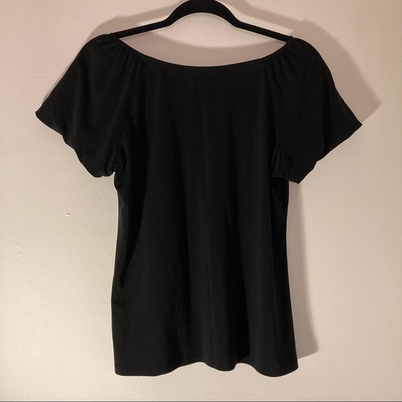 FREE IF BUNDLED Black Top Short Sleeve Scoopneck Pleated Blouse Medium EUC - Picture 2 of 9
